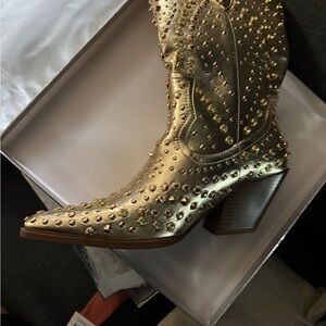 Gold Heeled Boots with Studded Texture